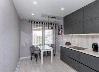 Трехкомнатная квартира на продажу, 77.7 м2, Тюмень, улица Николая Ростовцева, 24к1, ЖК Видный