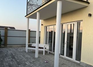 Сдача в аренду комнаты, 32 м2, село Витино, Жемчужная улица, 5