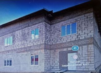 Продаю торговую площадь, 600 м2, Новгородская область, улица Ленина, 41