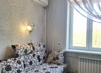 Продам 2-комнатную квартиру, 38 м2, Керчь, улица Славы, 25/12