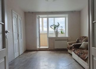 Продам 3-комнатную квартиру, 57 м2, посёлок городского типа Петра Дубрава, Садовая улица, 20А