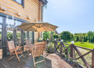 Продаю дом, 415 м2, деревня Пчёлка, улица Яшина, 23