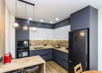 Продается 1-комнатная квартира, 56 м2, Тюмень, улица Пожарных и Спасателей, 5