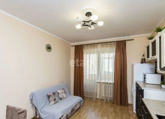 Продаю 2-ком. квартиру, 76.8 м2, Тюмень, улица Грибоедова, 13