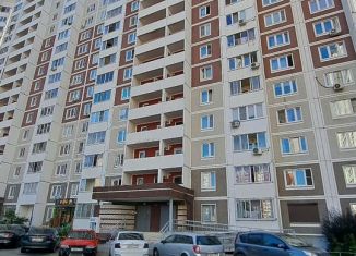 Продам 1-комнатную квартиру, 36.9 м2, Лобня, улица Катюшки, 58