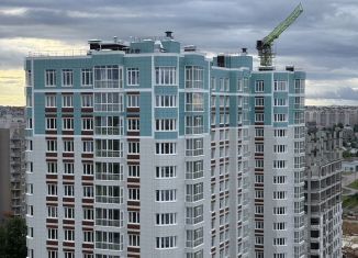 Продаю 3-ком. квартиру, 81.4 м2, Смоленск, улица Александра Степанова, 12