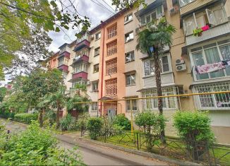 Продаю 2-ком. квартиру, 42.6 м2, Сочи, Цветной бульвар, 38