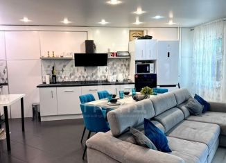 Продажа трехкомнатной квартиры, 90 м2, посёлок Шушары, Новгородский проспект, 10, ЖК Волна