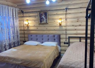 Сдается в аренду комната, 25 м2, курортный поселок Домбай, Карачаевская улица, 47А