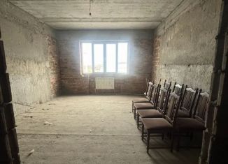 Продам 2-ком. квартиру, 84.5 м2, Нальчик, улица Хуранова, 3А