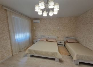 Сдается 1-ком. квартира, 45 м2, поселок городского типа Заозерное, Алуштинская улица, 24