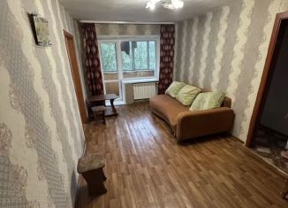 Сдается в аренду 2-комнатная квартира, 44 м2, Междуреченск, улица Космонавтов, 14