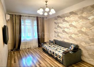 Продаю однокомнатную квартиру, 33.5 м2, Махачкала, улица Абдулхакима Исмаилова, 21