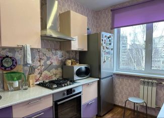 Продается двухкомнатная квартира, 49.3 м2, Березники, улица Мира, 128