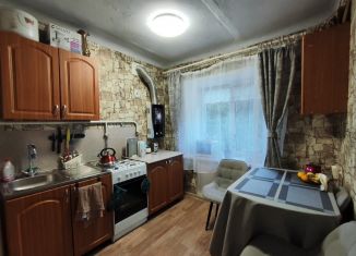 Продается 2-ком. квартира, 42.7 м2, поселок городского типа Мирный, улица П. Морозова, 5