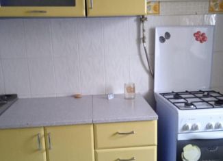 Сдаю в аренду 1-ком. квартиру, 40 м2, Республика Башкортостан, улица Караная Муратова, 14