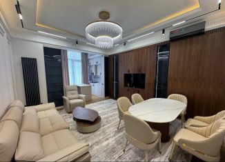 Сдается в аренду 3-ком. квартира, 90 м2, Татарстан, улица Алексея Козина, 2