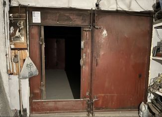 Продаю гараж, 18 м2, Тюмень, улица 30 лет Победы, 113Ак2