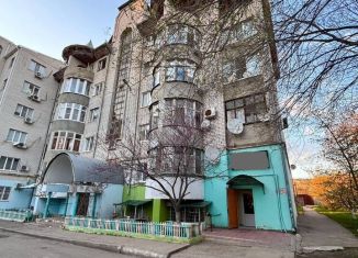 Продаю помещение свободного назначения, 130 м2, Элиста, 2-й микрорайон, 40