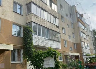 Продается 1-ком. квартира, 38 м2, Шебекино, улица Дзержинского, 13
