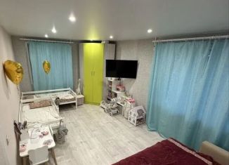 Продается 1-комнатная квартира, 30.6 м2, Ирбит, улица Свердлова, 18