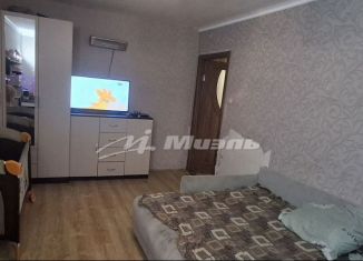 Продаю 2-комнатную квартиру, 54.1 м2, посёлок городского типа Гвардейское, улица Острякова, 19