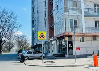 Продаю помещение свободного назначения, 350 м2, Грозный, улица Шейха Дени Арсанова, 27