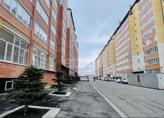 Продам 3-комнатную квартиру, 106.3 м2, Черкесск, Октябрьская улица, 9Н