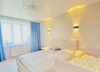 Продаю 2-ком. квартиру, 56.4 м2, Республика Башкортостан, улица Генерала Ишбулатова, 8/4