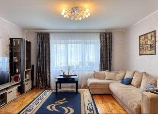 Продам трехкомнатную квартиру, 96 м2, Смоленск, проспект Гагарина, 48