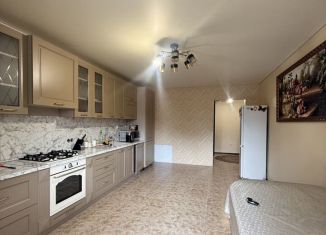 Продаю 2-комнатную квартиру, 86 м2, Махачкала, 6-я Урожайная улица, 213