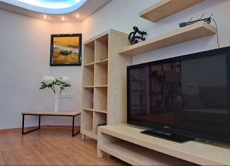 Сдам в аренду 3-ком. квартиру, 64.6 м2, Кингисепп, 1-я линия, 8