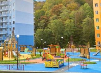 Продаю 4-ком. квартиру, 64 м2, село Раздольное, Тепличная улица, 70