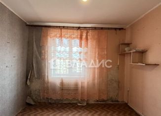 Продам комнату, 11.5 м2, Старый Оскол, микрорайон Приборостроитель, 21