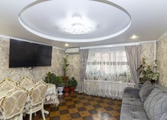 Продам 4-комнатную квартиру, 93.4 м2, Тюмень, улица 9 Января, 164