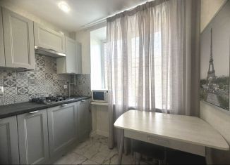 Сдаю в аренду 3-комнатную квартиру, 56.2 м2, Санкт-Петербург, Якорная улица, 1