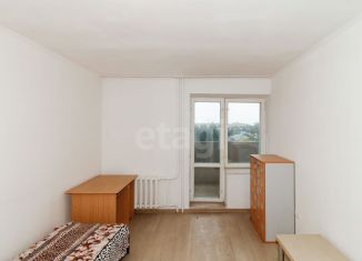 Продам 3-комнатную квартиру, 100 м2, Тюмень, улица Чернышевского, 2Бк2