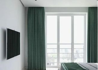 Продаю 3-ком. квартиру, 87 м2, Тюмень, улица Менжинского, 10к1