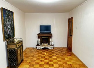 Продается трехкомнатная квартира, 61.3 м2, Тюмень, Таврическая улица, 10