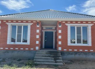 Продается дом, 115 м2, поселок Мирный, улица 70 лет Октября