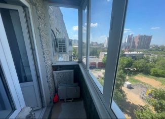 Продаю 3-ком. квартиру, 61 м2, Пермь, улица Связистов, 4