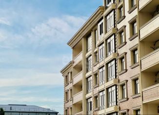 Продам 2-ком. квартиру, 89.1 м2, Махачкала, проспект Имама Шамиля, 32Б