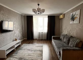 Сдается двухкомнатная квартира, 60 м2, Махачкала, улица Мирзабекова, 153, Кировский внутригородской район