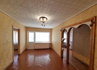 Продажа двухкомнатной квартиры, 43 м2, Березники, улица Красноборова, 11