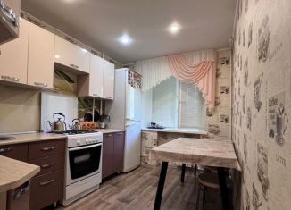 4-ком. квартира на продажу, 74 м2, Азнакаево, улица Шайхутдинова, 11