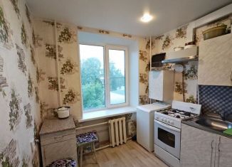 Продается двухкомнатная квартира, 40.9 м2, Волхов, улица Юрия Гагарина, 2