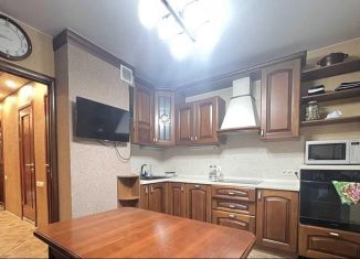 Сдам 3-комнатную квартиру, 75 м2, Москва, проезд Одоевского, 3к2, проезд Одоевского