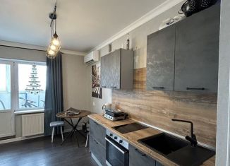 Продаю однокомнатную квартиру, 37.9 м2, Республика Башкортостан, улица Комарова, 8