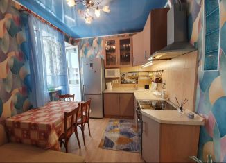 Сдаю 1-ком. квартиру, 39 м2, Троицк, Нагорная улица, 5