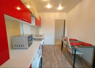 Сдаю в аренду 2-комнатную квартиру, 57 м2, Арзамас, улица Володарского, 130